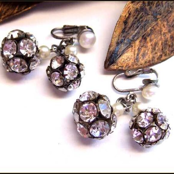 1950s Art Deco Rhinestone Orbs Pearl Vintage Clip Earrings - Picture 6 of 6